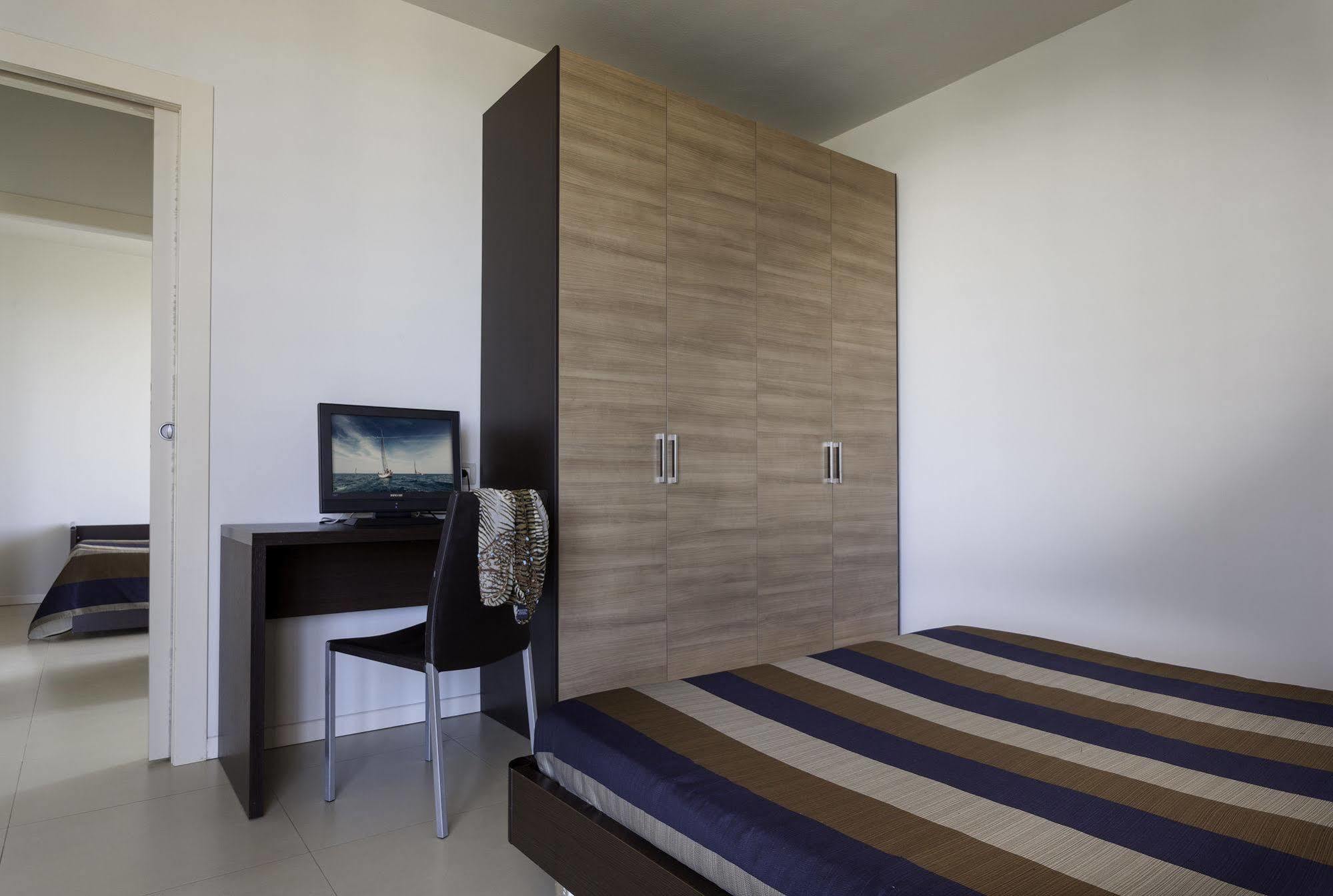 Residence Delfina Rimini Kültér fotó