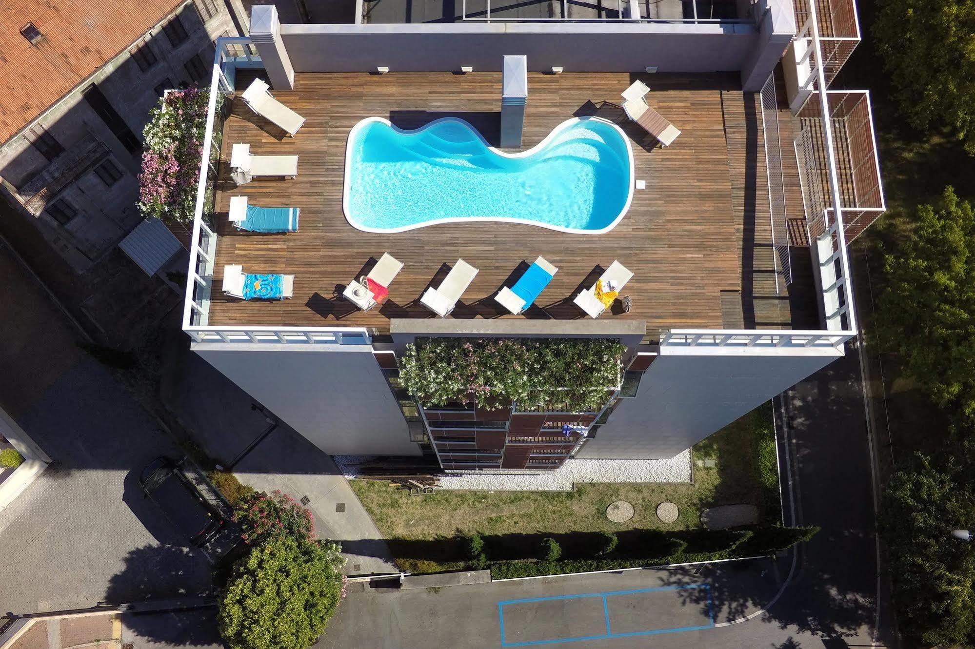Residence Delfina Rimini Kültér fotó