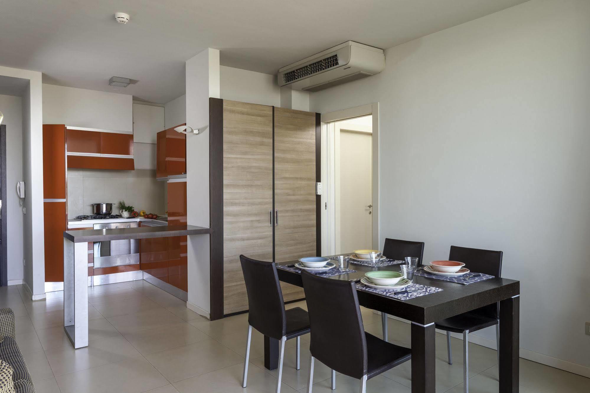 Residence Delfina Rimini Kültér fotó