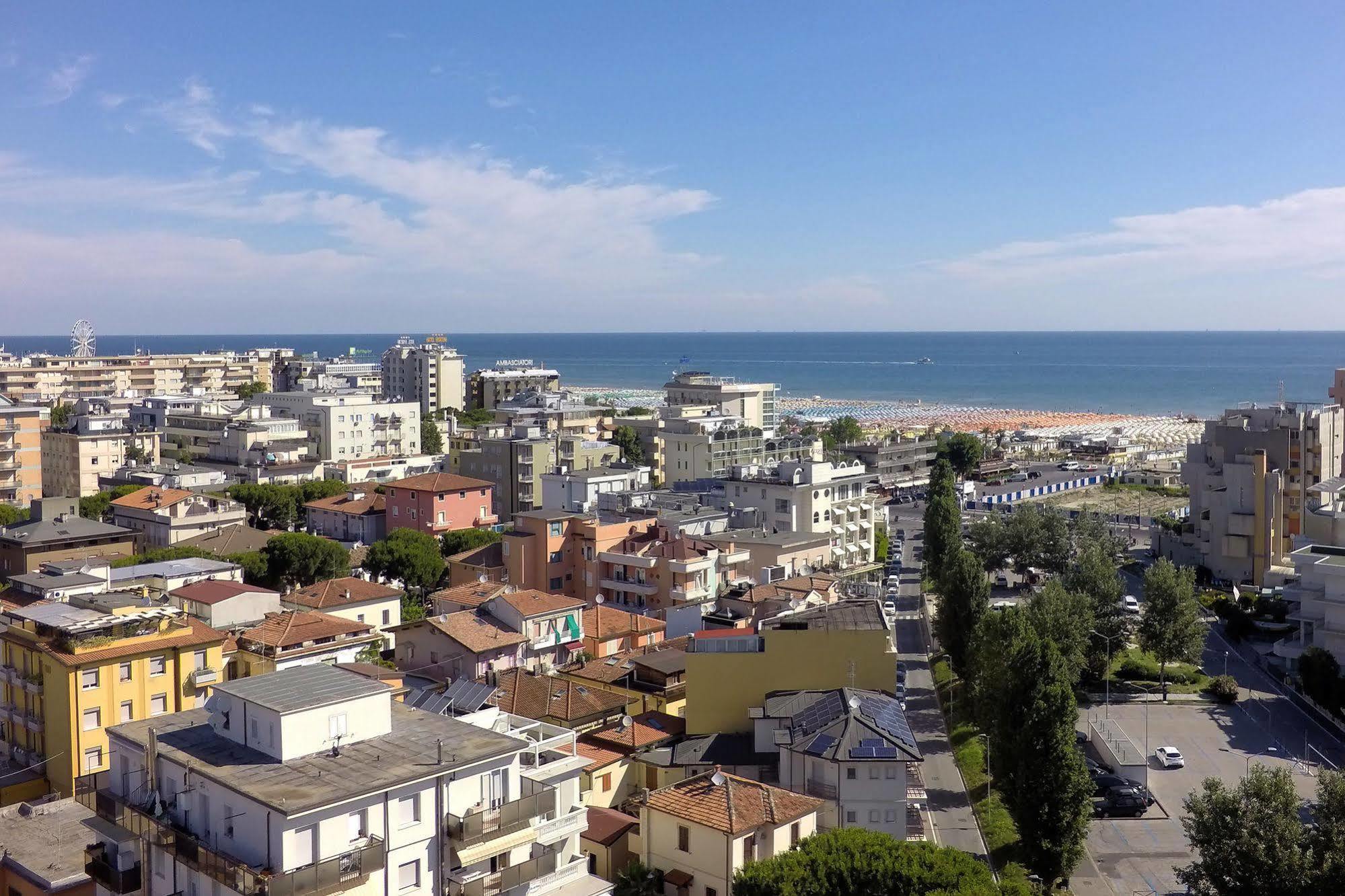 Residence Delfina Rimini Kültér fotó